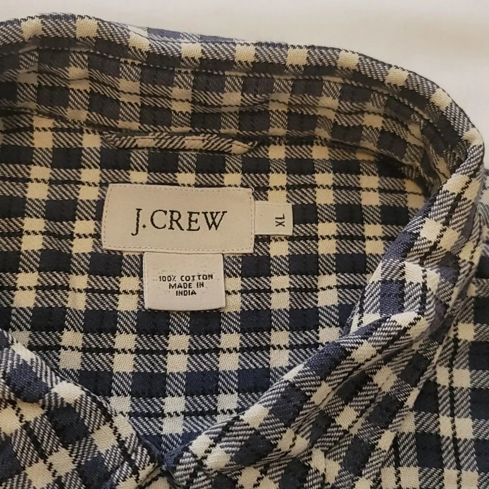 J. Crew mens plaid shirt size large.‎